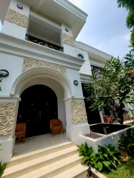 Dijual Rumah Mewah Bangunan Mandiri Giri Loka BSD Pool