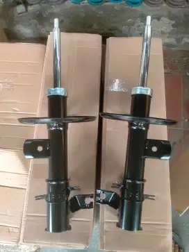 Shock absorber buat mobil Nissan New Teana depan copotan Masi bagus