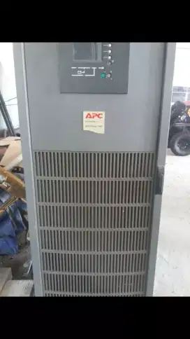 UPS APC MGE Galaxy 5000 80KVA by SCHNEIDER France