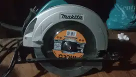 Sirkel Makita 9,1/4 in. Segar bugar like new