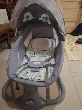 Babydoes Claptown 2.0 Swing Chair Ayunan Bayi Otomatis