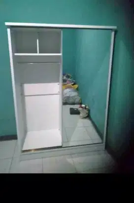 Lemari Sleding Pintu 2 Full Cermin. Ready Stock Baru. Bisa COD