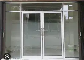 Kusen aluminium dan jendela