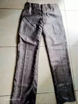 Celana bahan ala style Korea boyband