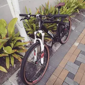 Jual Sepeda Gunung MTB Rakitan United Fortress Repaint Baru jadi BMC