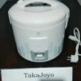 ELECTROLUX RICE COOKER MAGIC COM ERC 2101