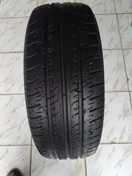 Ban 195 60 r15 gt radial champiro 1pcs