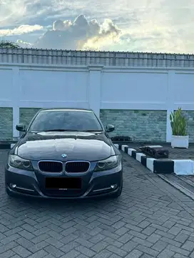 Jual BMW E90 320i LCI idrve Low km