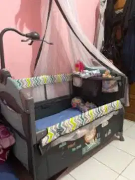 Tempat tidur baby
