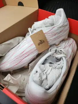 Sepatu Bola SPECS ORIGINAL BARU