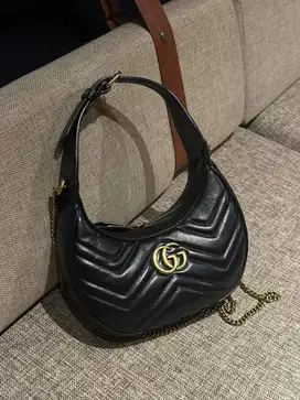 Gucci Marmont Halfmoon