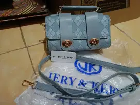 Tas selempang Baru Banget No minus