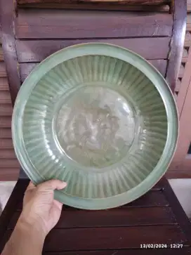 Piring celadon Yuan Harga Nett