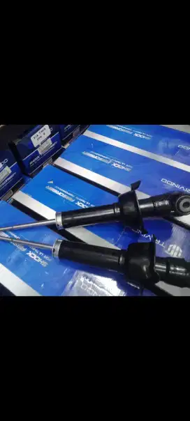 Shock absorber Nissan Navara depan merk trivindo barang kondisi baru