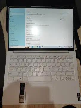 Lenovo yoga slim 7i 16gb/ 1tb ssd nvme