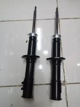 Shock absorber buat mobil Daihatsu YRV depan copotan Masi bagus