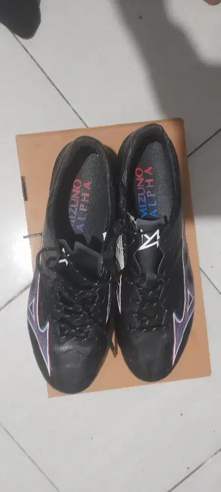 Mizuno Alpha Elite Black Ignition Red