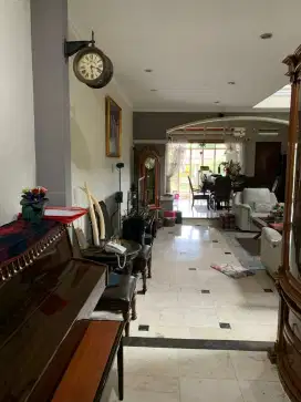 DIJUAL RUMAH CANTIK STRATEGIS PANCORAN TIMUR PERDATAM PENGADEGAN