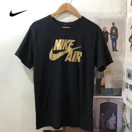 Nike Air Gold Black Kaos Tshirt Hitam Unisex