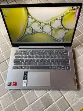 Laptop Lenovo Ideapad Slim AMD Ryzen5 RAM 8GB