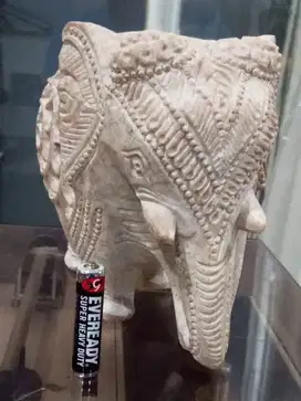 Pajangan gajah 3 susun pahat batu alam