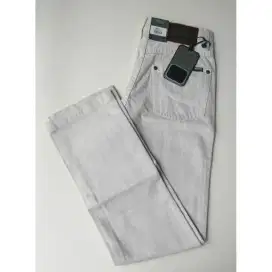 CELANA PANJANG JEANS HUGO [ Ramadhan Big Sale s /d  50%