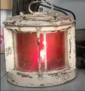 Lampu kapal Kuningan antik