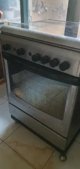 Kompor ariston 4 tungku oven