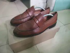 Sepatu pantofel penny loafers Clarks