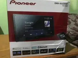 PIONEER DMH 4450 BT