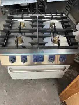 4 burner with oven