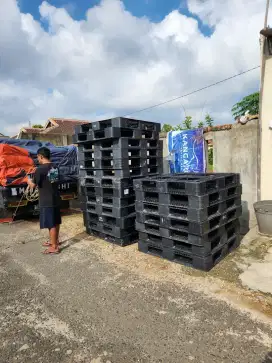 Palet plastik seken second tebal