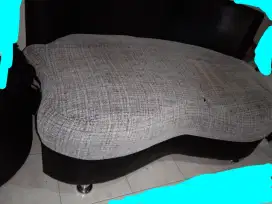 set sofa dan satu meja bundar cakep