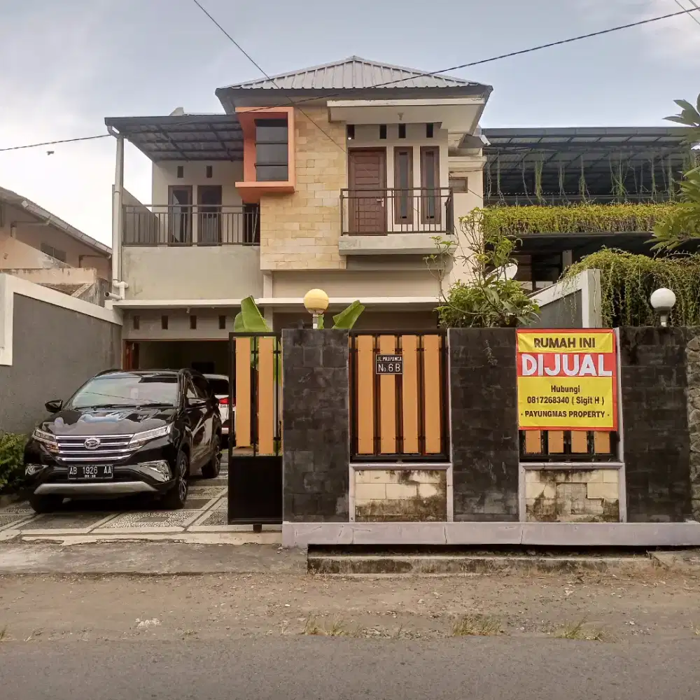 Rumah 2 lantai istimewa