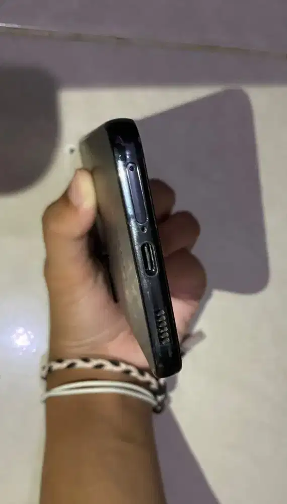 Jual HP Samsung S22 hitam 8/256