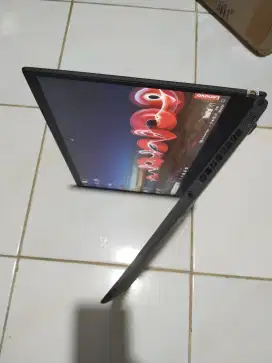 Thinkpad X1 carbon (core i7)