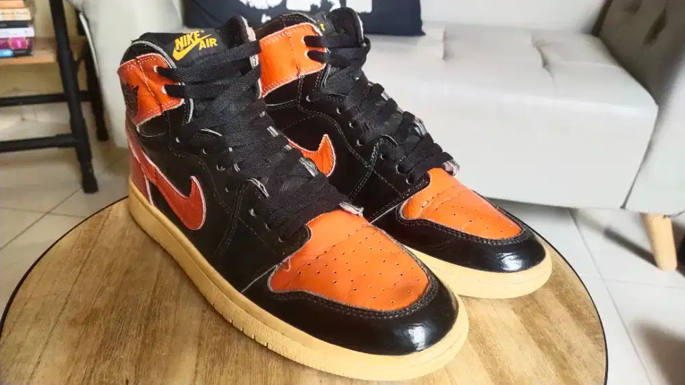 Nike AJ 1 Black High OG