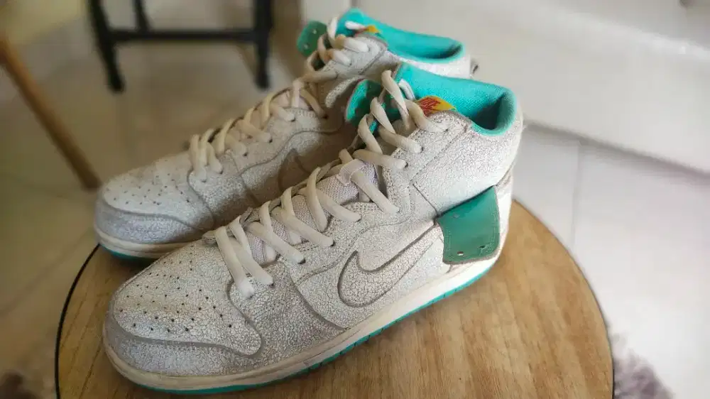 Nike SB Dunk High Flamingo Series