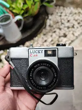 Kamera Analog Vintage Lucky C35 Metal Body