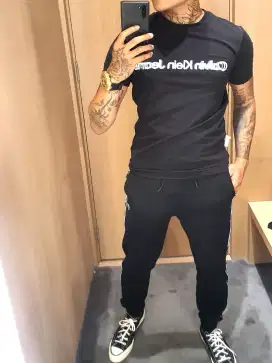 Calvin Klein tsirt authentic store
