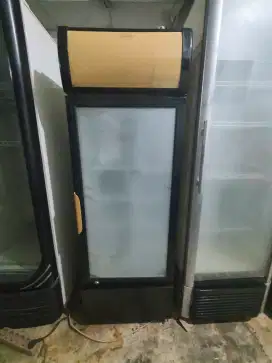 Showcase Chiller Pendingin ukuran medium - Model lama tangguh
