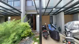 Rumah di cluster magenta summarecon bekasi