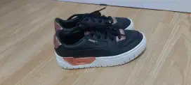 Sepatu Puma original ukuran 7 / 37.5
