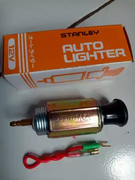 Charger Mobil Motor atau Lighter Rokok Otomatis Stanley