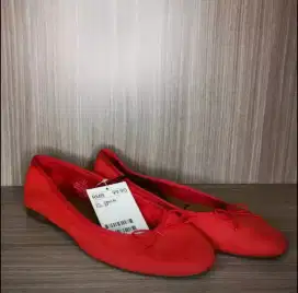H&M Suede pumps