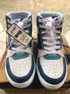 SEPATU AEROSTREET BIRU DENIM PUTIH BARU