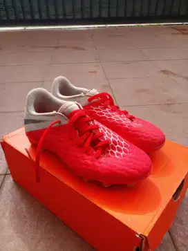 SEPATU BOLA NIKE HYPERVENOM 3 ACADEMY FG