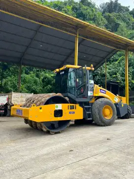 Jual loader#forklift#doser#breaker#traktor#alat gelar#excavator#grader