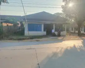 Tanah Rumah pinggir jalan dan bangunan