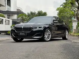 BMW 740li Opulence 2020 km 5rb only, like new condition no minus